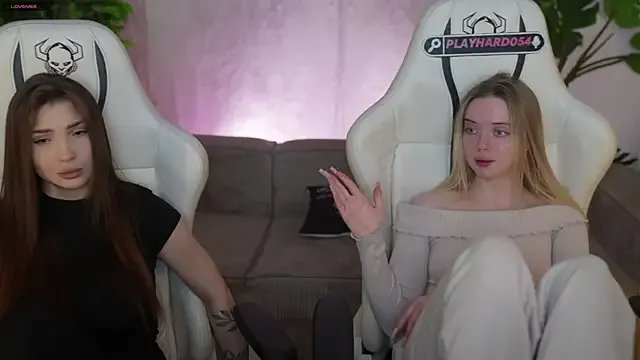 Cassy-Celestial_ on StripChat