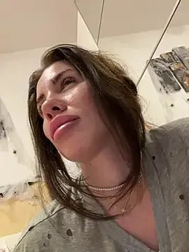 CelineReys on StripChat