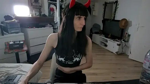 CeriseLapine on StripChat