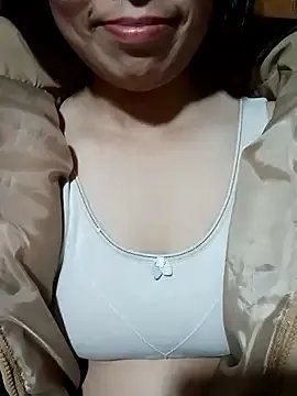 Chloe-ee on StripChat