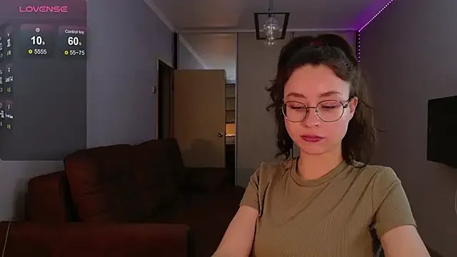 classy____ on StripChat