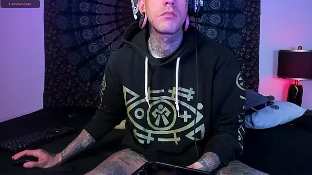 cleoo_jhonny — SUCK COCK