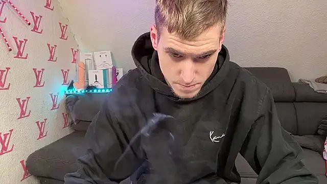 Cookieboy88 on StripChat