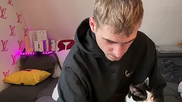 Cookieboy88 on StripChat