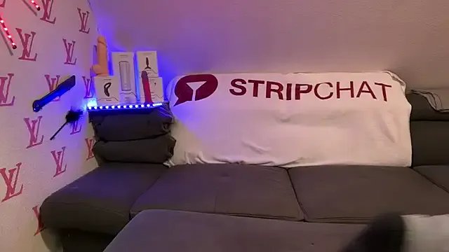 Cookieboy88 on StripChat