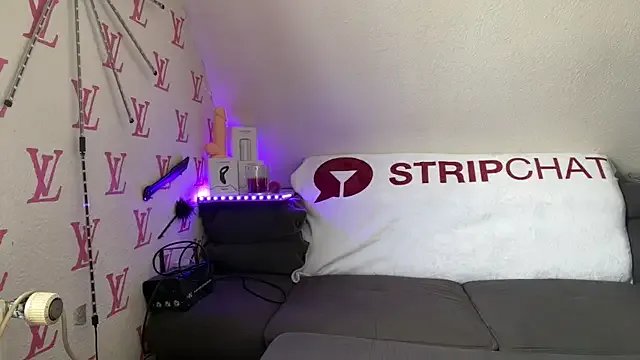 Cookieboy88 on StripChat