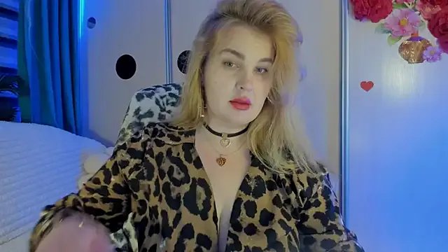 CoraSwon on StripChat