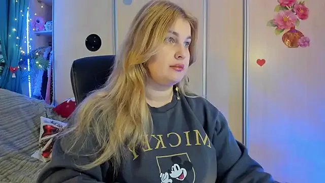 CoraSwon on StripChat