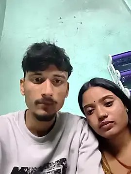 couplegk71 on StripChat