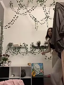 cuteeuser on StripChat