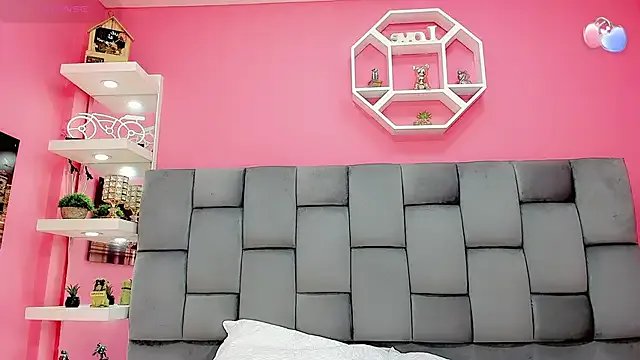 DaleskaSanchez on StripChat