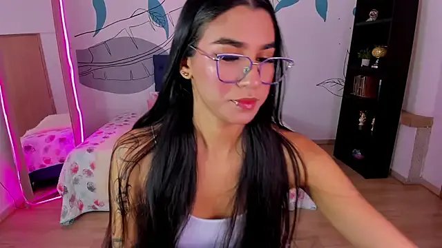 Dana_Paula on StripChat