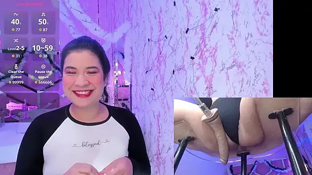 DaphneContry on StripChat