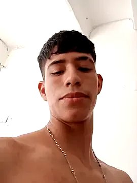 dareck_18 on StripChat