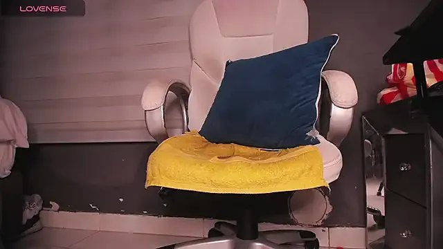 dirty_27cms on StripChat