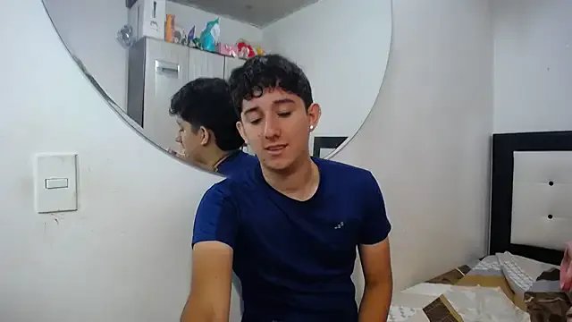 Dravith_Valery on StripChat