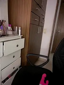 DulceLenns on StripChat