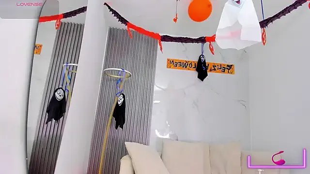 ebonydreams01 on StripChat