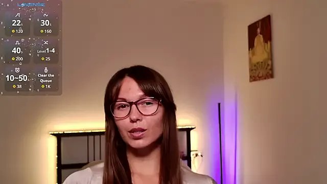 EllaCanny on StripChat