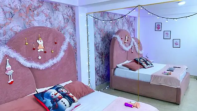 Emaa_Vega on StripChat