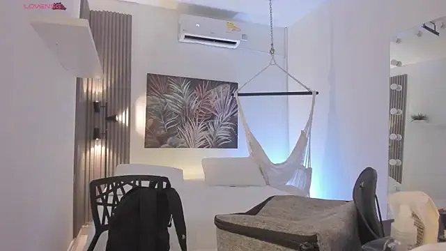 emma_alice_ on StripChat