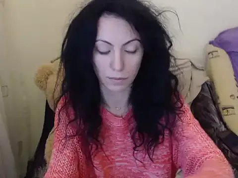 Emmatoo on StripChat