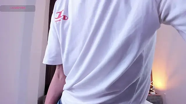 EthaanCox on StripChat