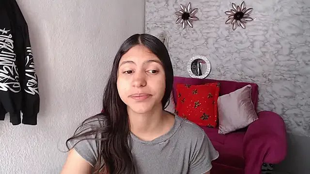 Evagirl69 on StripChat