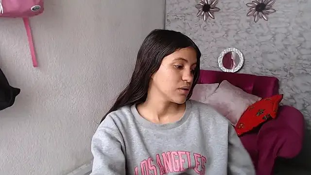 Evagirl69 on StripChat