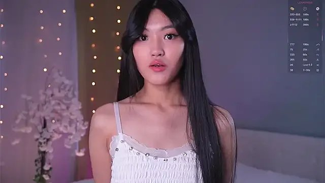 FancyEsten on StripChat