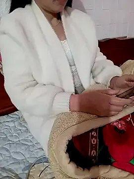 Feeling-hot on StripChat