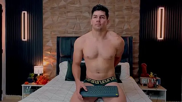 FelipeAndMarcello3 on StripChat