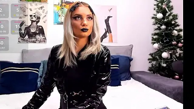 FindomGoddess1 on StripChat