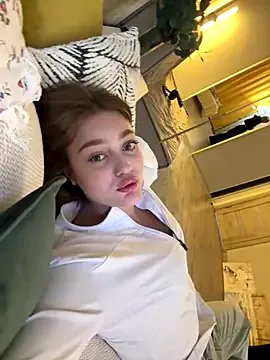 findwayout on StripChat