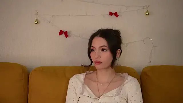 FirstOfFallen on StripChat