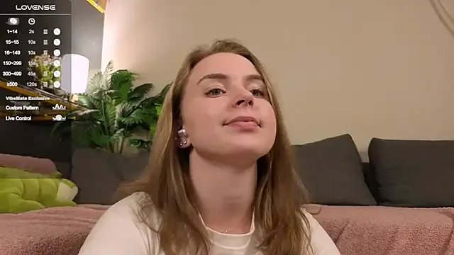 FlexiPixie on StripChat