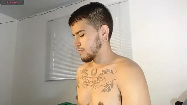 ftmphilip_ on StripChat