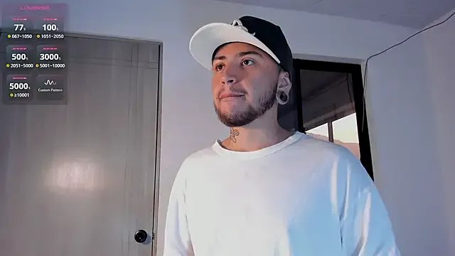 ftmphilip_ on StripChat