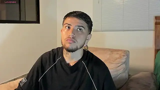 ftmphilip_ on StripChat