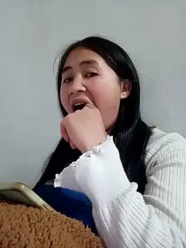 Him_MountainGirl on StripChat