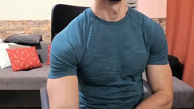 HotHunkTrainer on StripChat