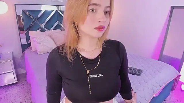 ibella7 on StripChat