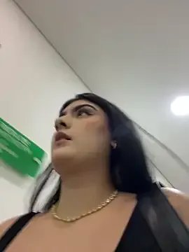 IrisBaker on StripChat