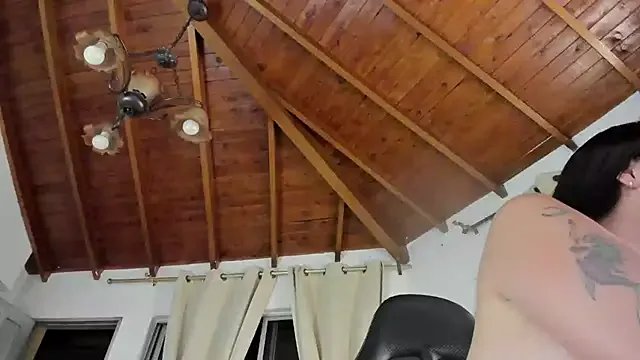 IsaFontanna on StripChat