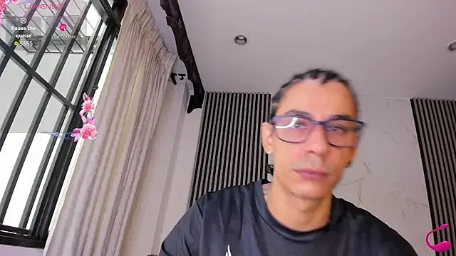 JackAndRosse_ on StripChat