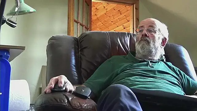 janzer13 on StripChat