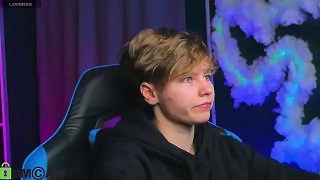 Jean_Wilsons on StripChat