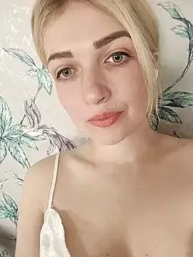 KateCrystal7 on StripChat
