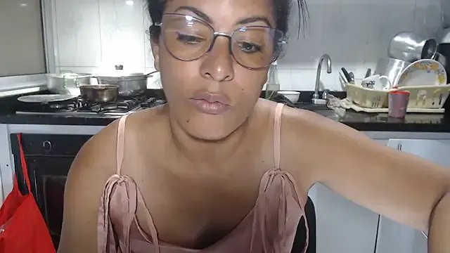 kateleyagrey on StripChat