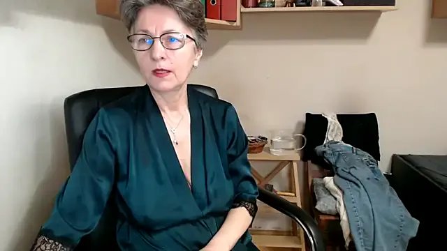 katemodel on StripChat